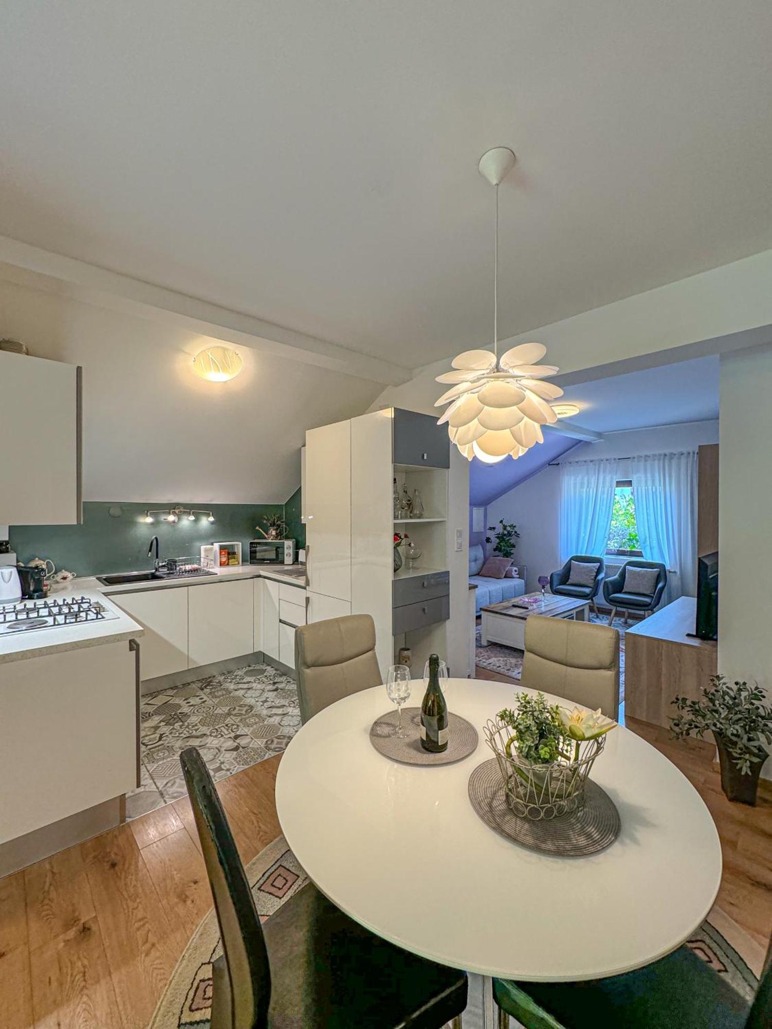 Apartman Mibel Загреб Екстер'єр фото