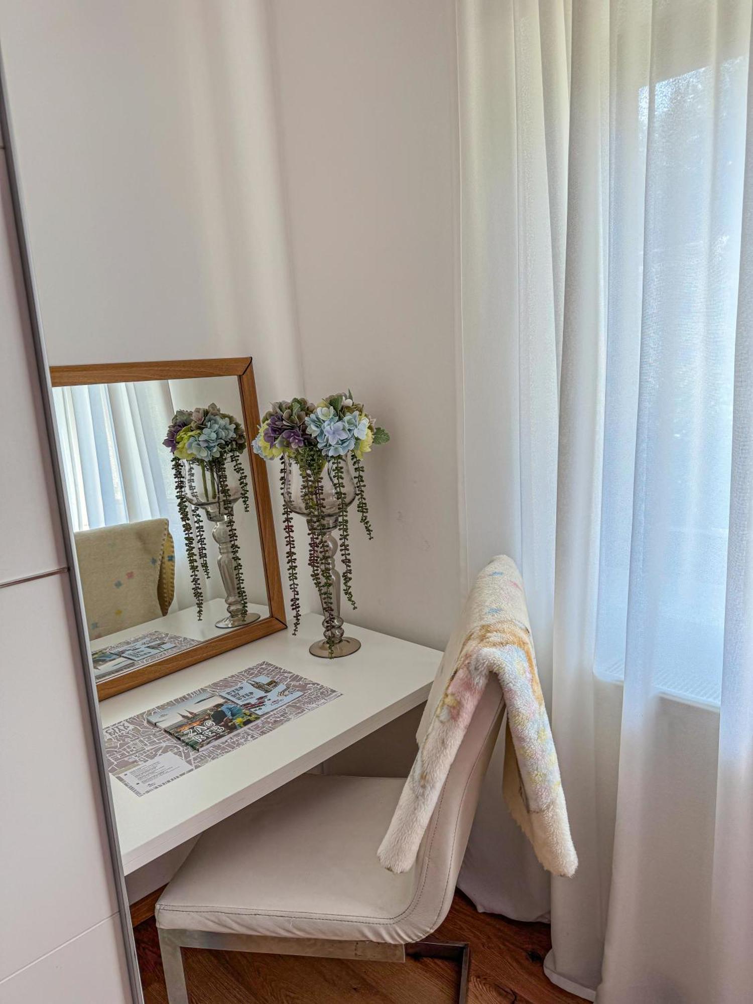 Apartman Mibel Загреб Екстер'єр фото